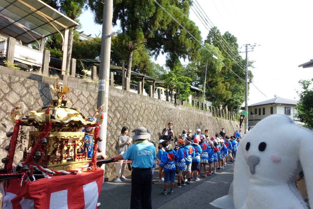 お出かけまちキョン】仁川まちづくり協議会「子ども神輿巡行」に行っ